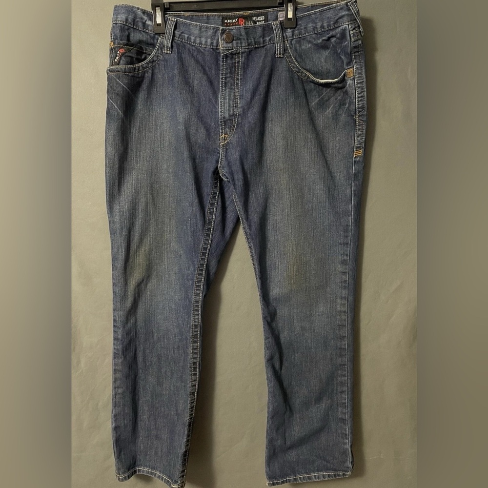 Ariat FR M4 Relaxed Boot Cut CAT 2 Jeans 2112 Men's Size 40x32 USA Blue